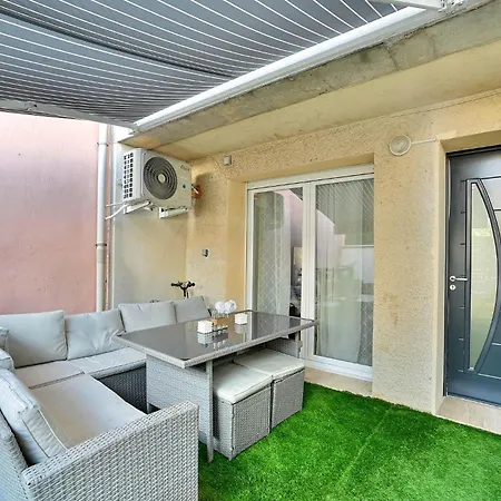 Holiday home 2 Bedroom Stunning In Orange *