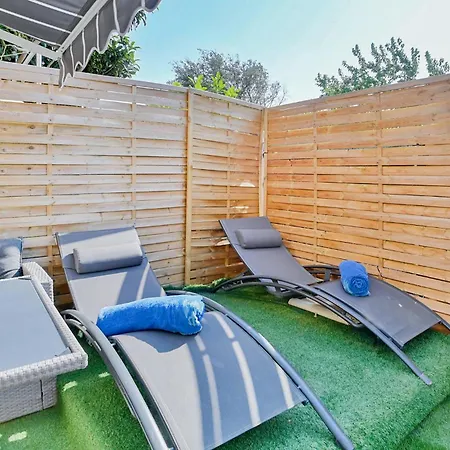 2 Bedroom Stunning In Orange